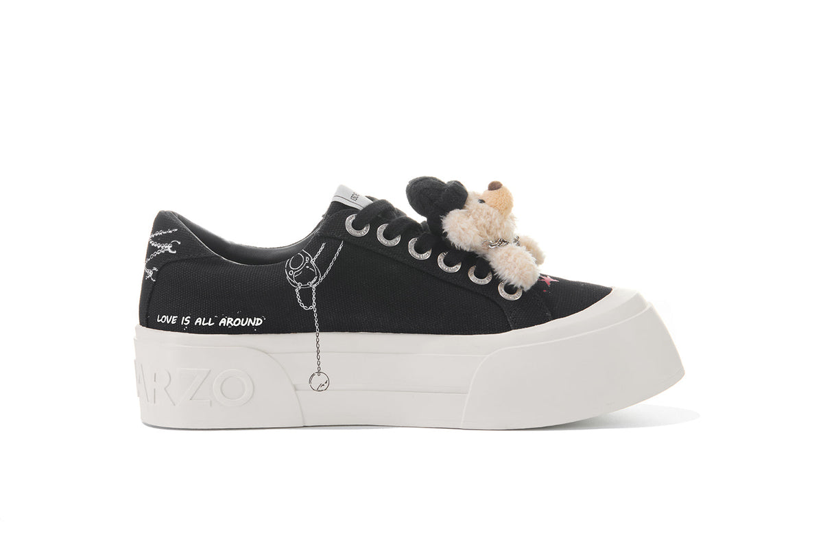 13DE MARZO Painted Canvas Shoes Black