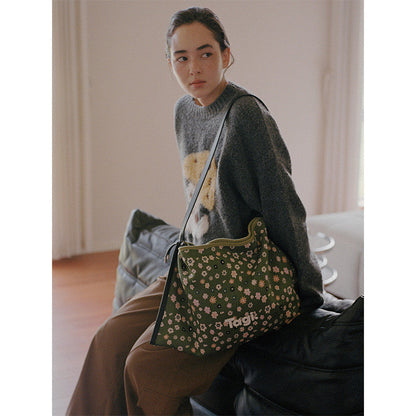 Tagi. Edge Jacquard Shoulder Bag