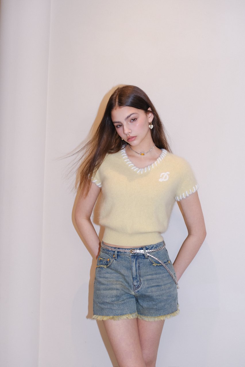 DIANA VEVINA V-Neck Knit Tender Short Top Yellow