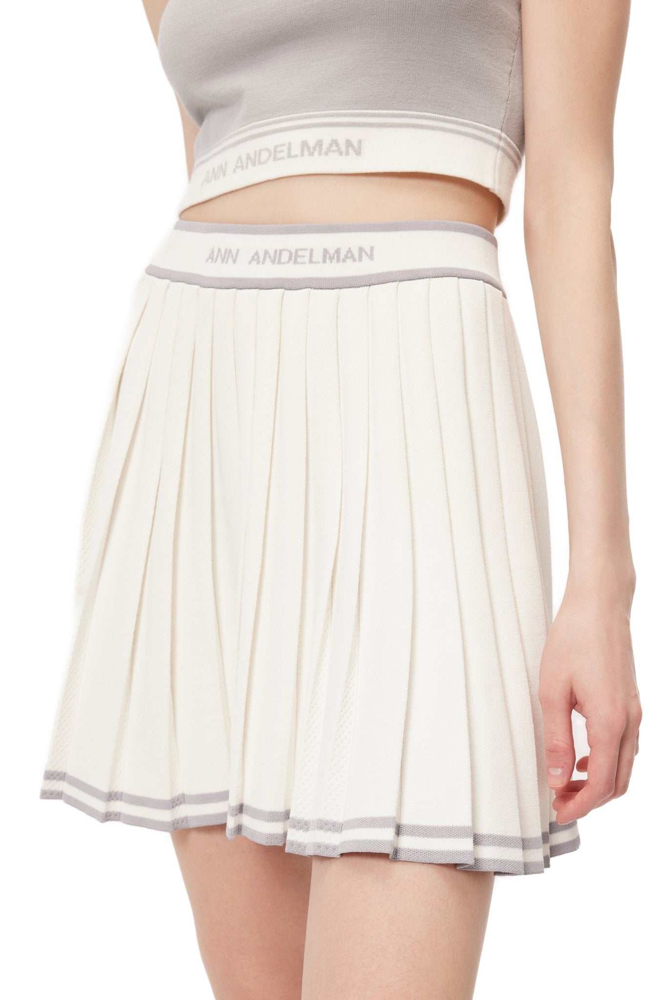 Ann Andelman White and Purple Woolen Logo Pleated Skirt