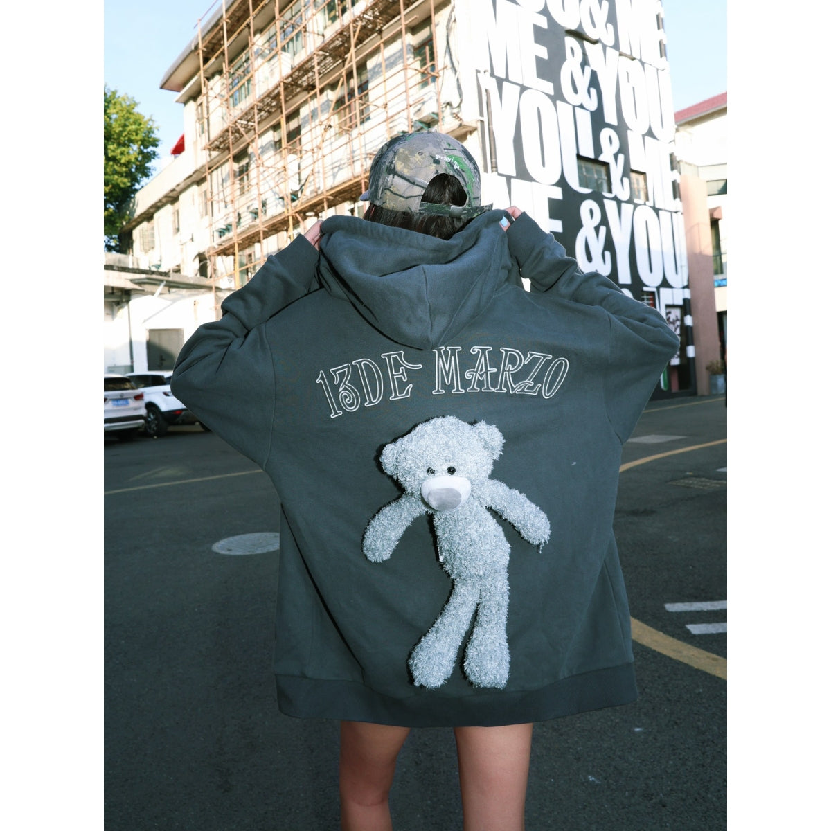 13DE MARZO Doozoo Logo Zip Up Hoodie Gray