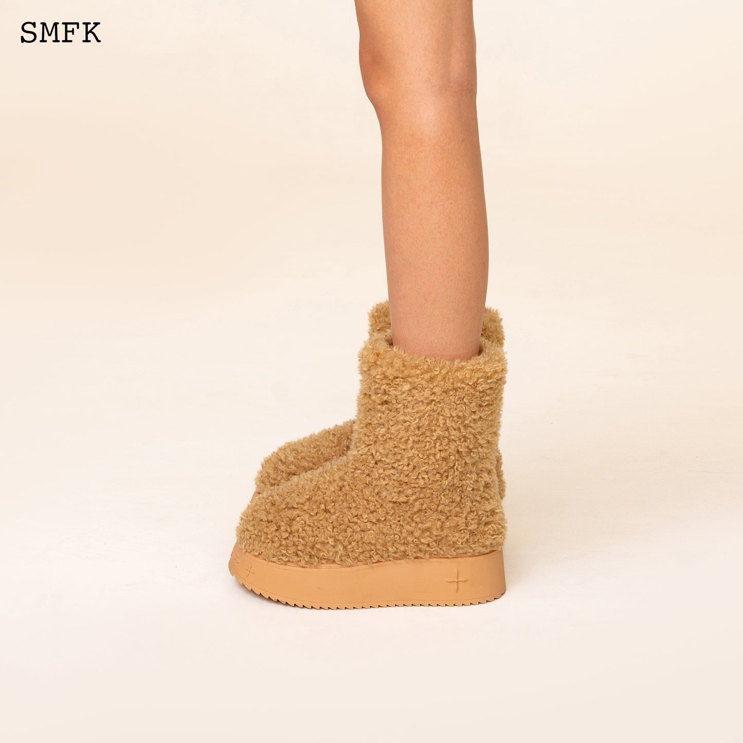 SMFK Compass Woolly Wheat Fluffy Boots