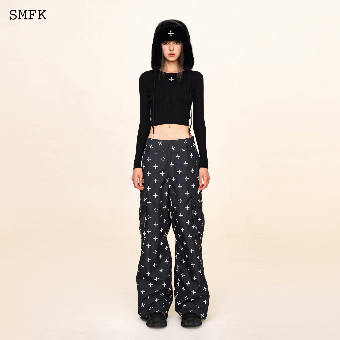SMFK Compass Cross Rib Knitted Top In Black