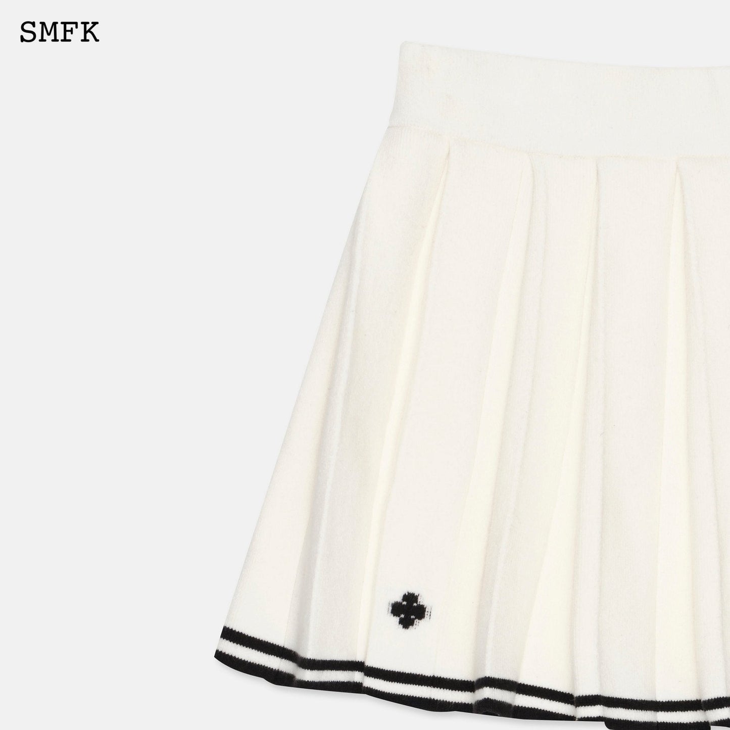 SMFK Compass Academy White Cashmere Pleated Skirt