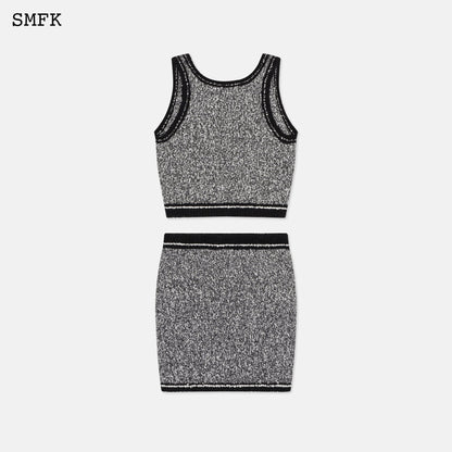 SMFK Compass Classical Black and White Knitted Set