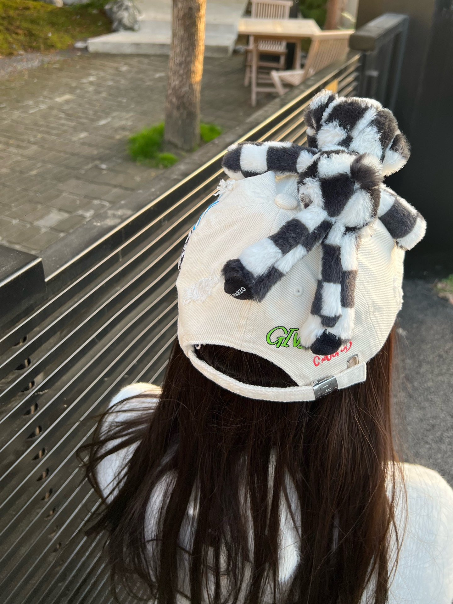 13DE MARZO Racing Graffiti Bear Cap Bone White