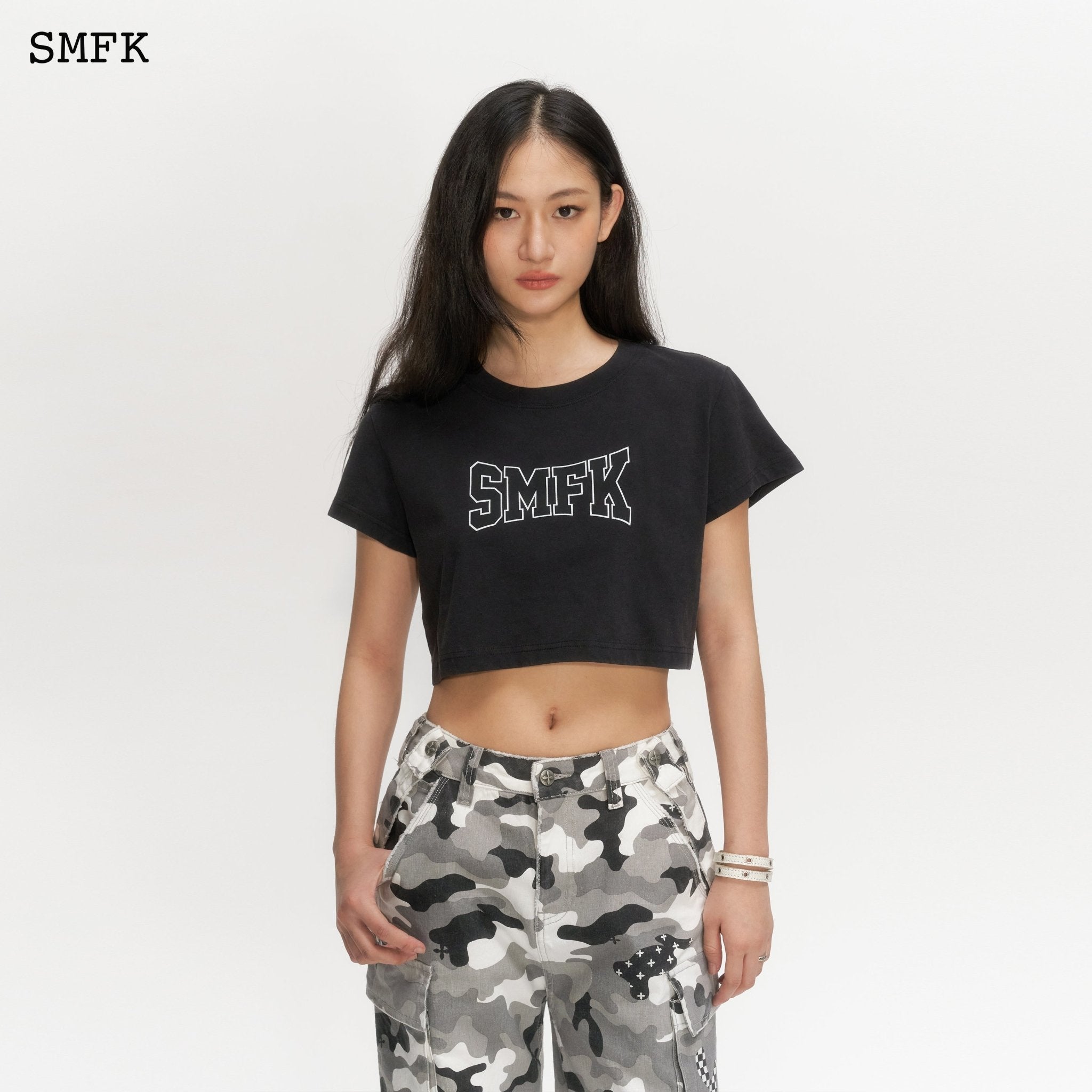 SMFK Model Black Short T-shirt