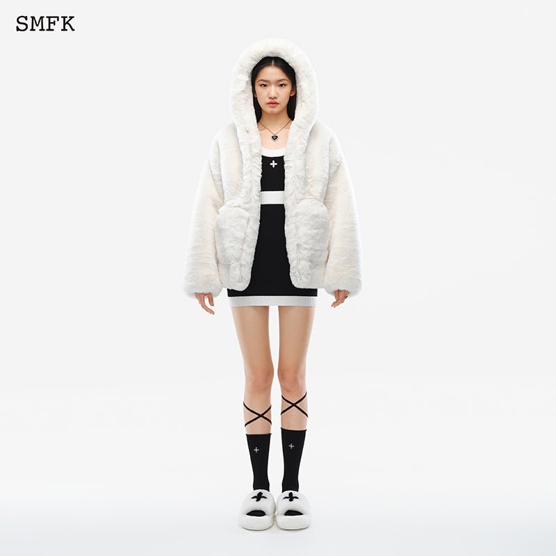 SMFK Snowman Fur Jacket White - Fixxshop