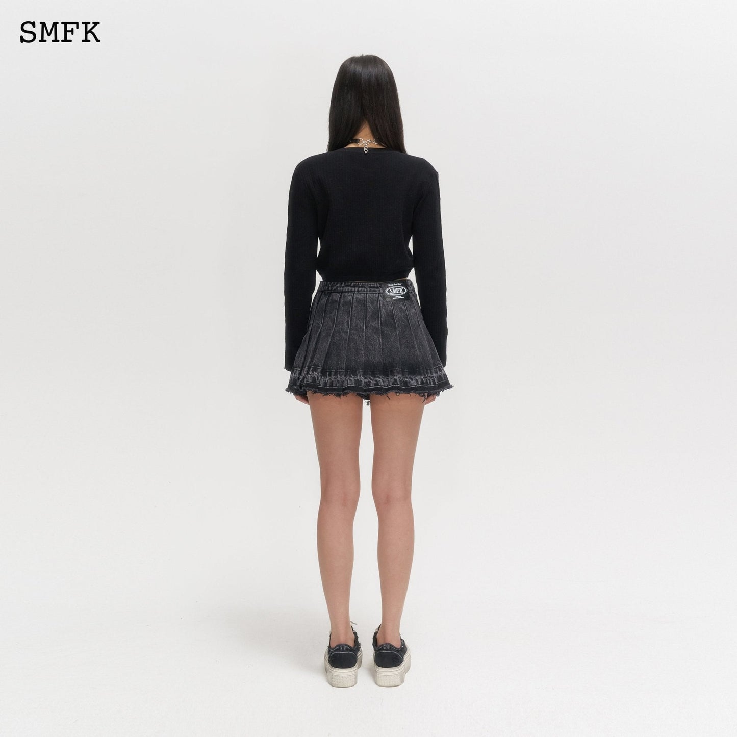 SMFK Wilderness Wandering Black Pleated Short Skirt