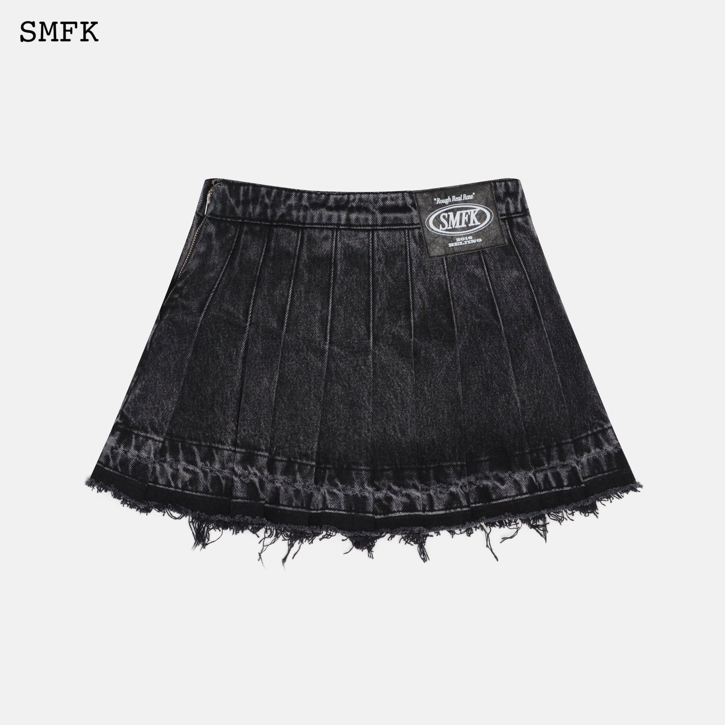 SMFK Wilderness Wandering Black Pleated Short Skirt